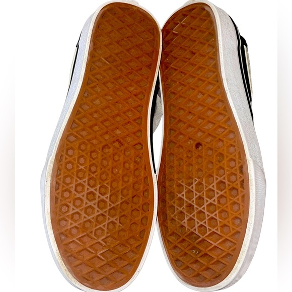 Women’s Vans Old Skool Lace Up Skate Sneakers Black and White Size 6 US - Picture 8 of 13